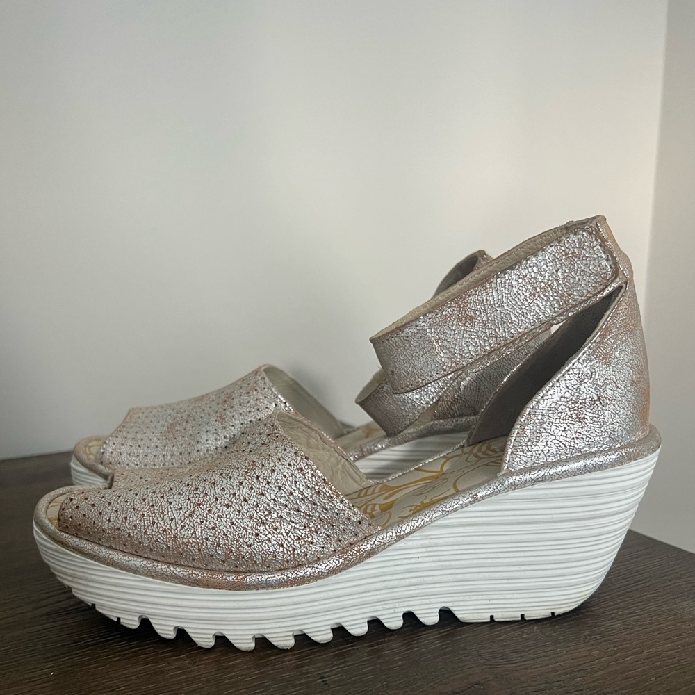 Fly London YAKE pearl metallic wedge peep toe sandals Shoes in 37-6.5-7US